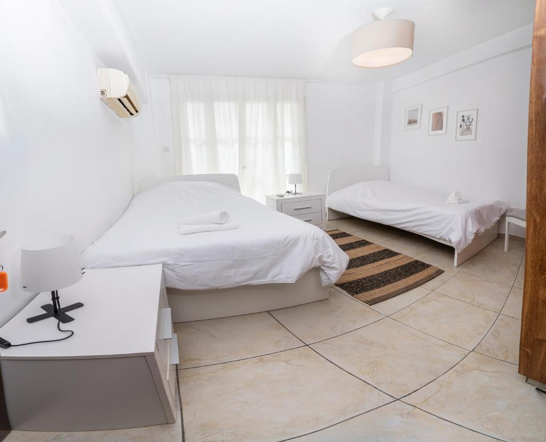 Private Room In Shared Flat 니코시아 외부 사진