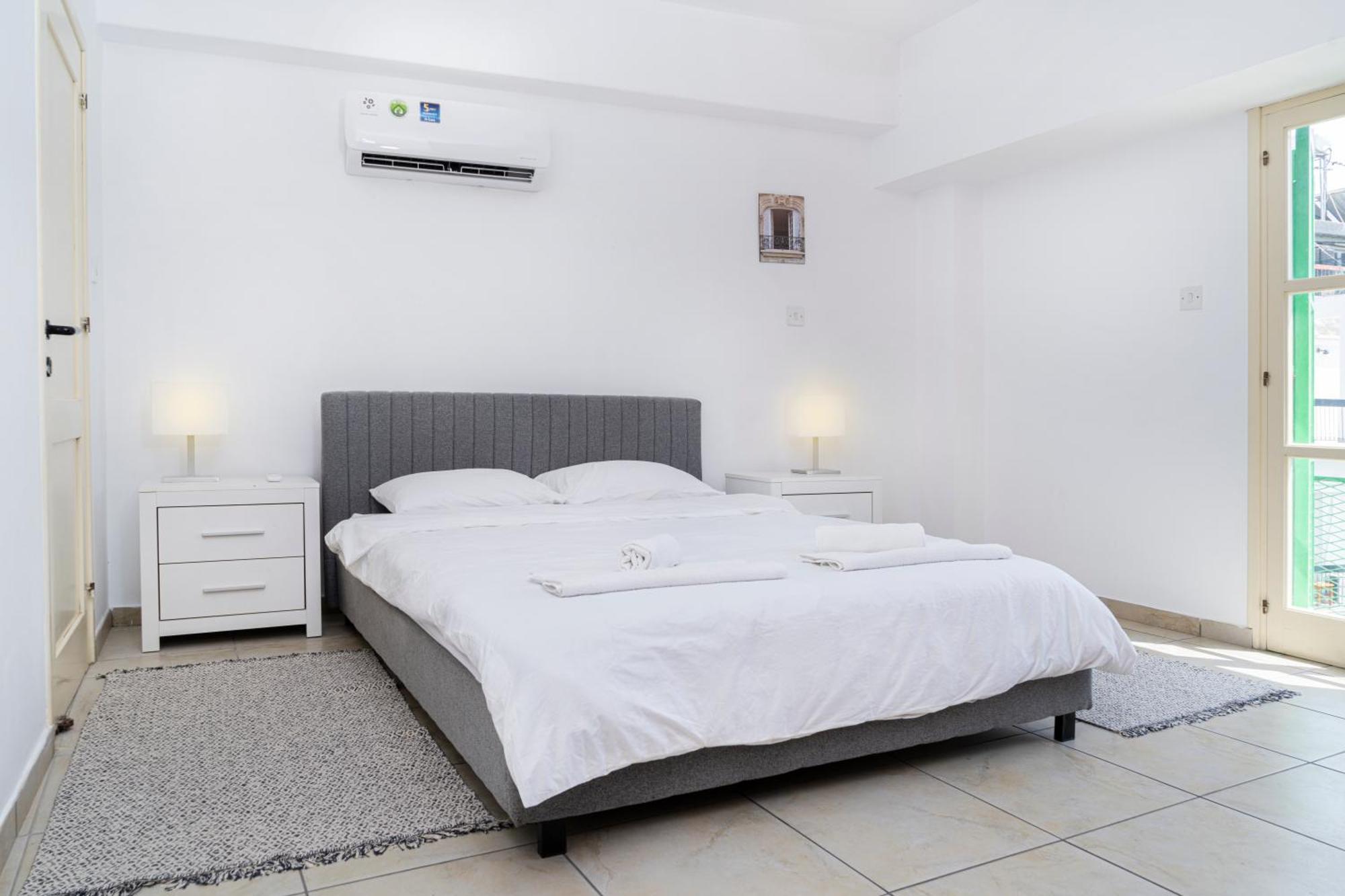 Private Room In Shared Flat 니코시아 외부 사진