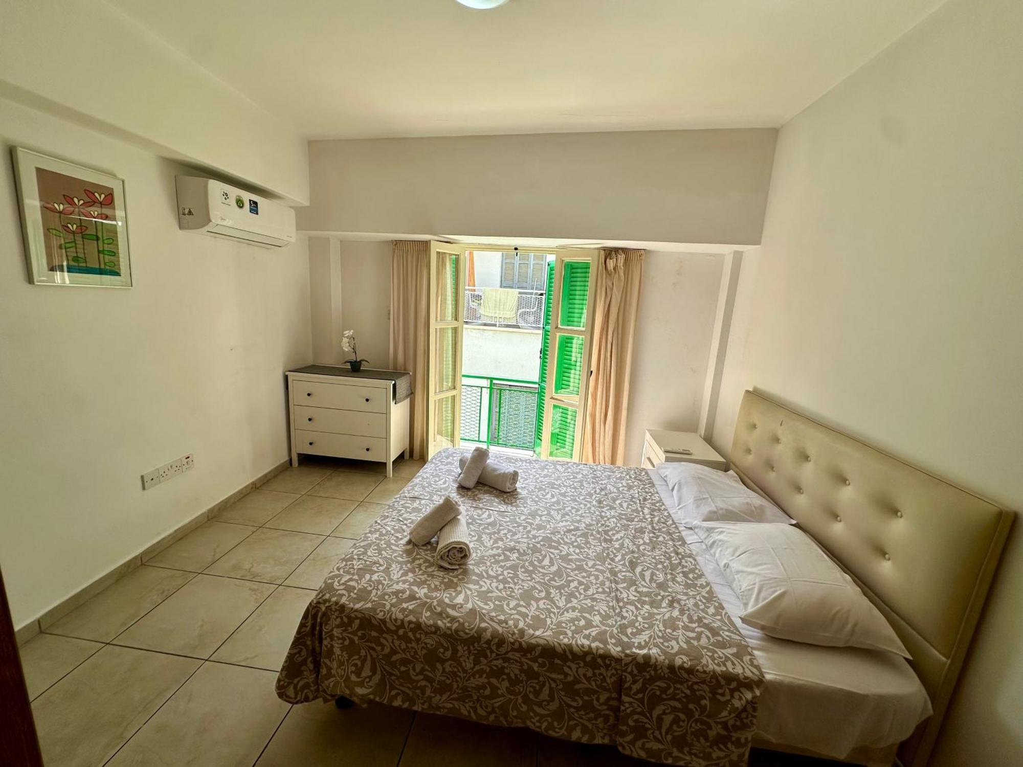 Private Room In Shared Flat 니코시아 외부 사진