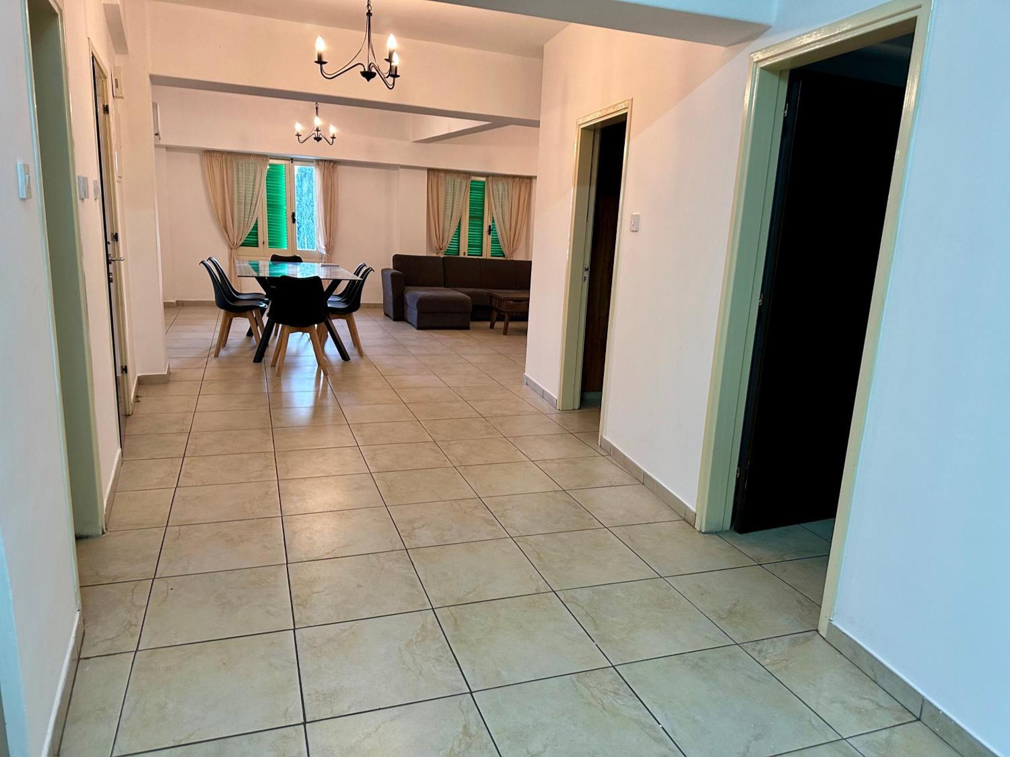 Private Room In Shared Flat 니코시아 외부 사진