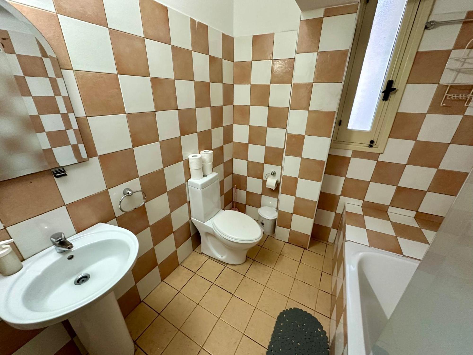Private Room In Shared Flat 니코시아 외부 사진